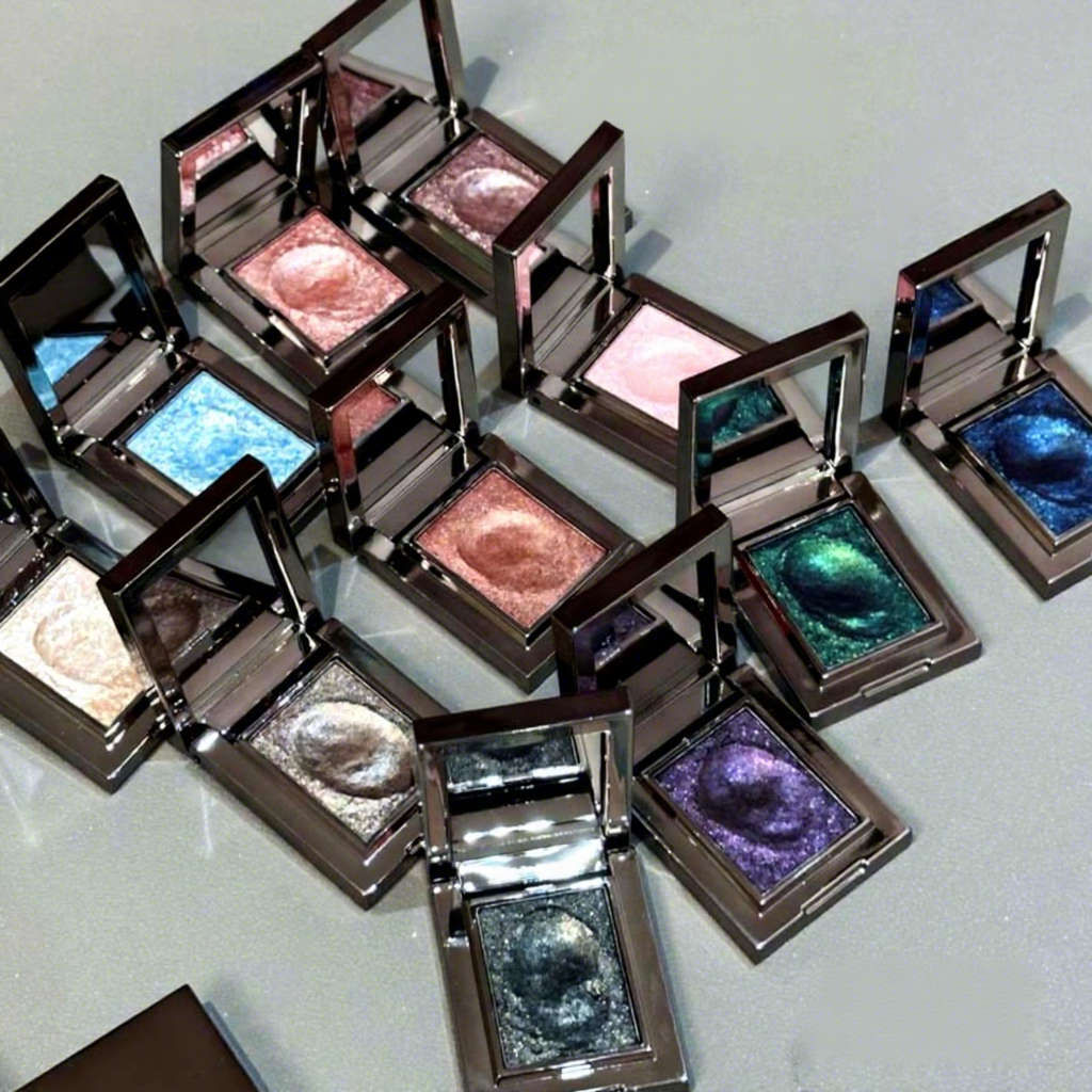 HERORANGE Metallic Light Luxury Smokey Single Eyeshadow - Image 13