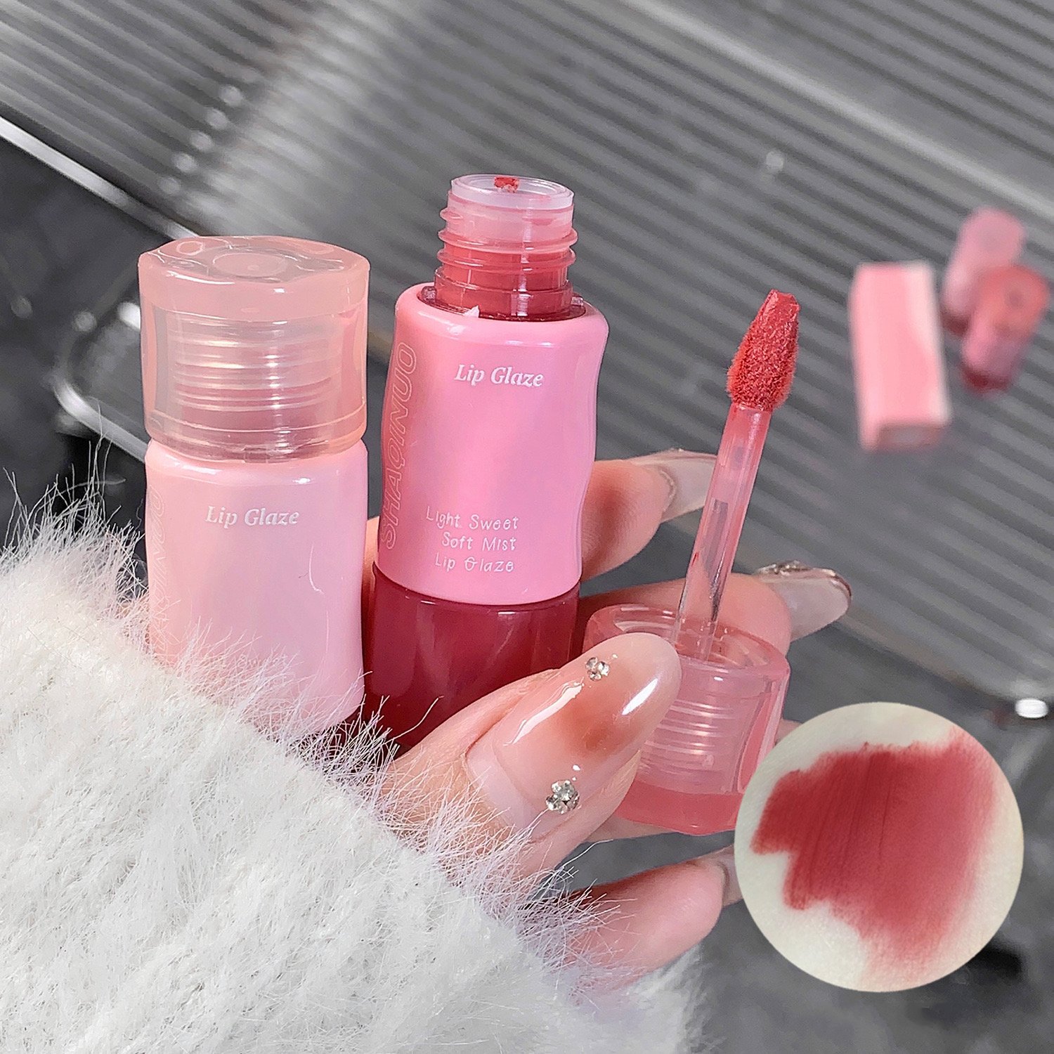 SHAQUINUO light soft matte lipglaze - Image 3