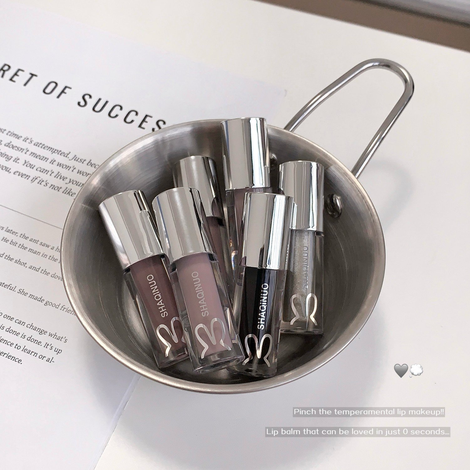 SHAQINUO Soft Lightweight Translucent Lip Gloss - Image 2
