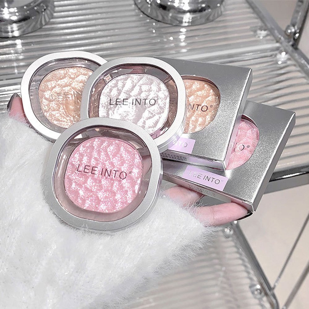LEEINTO Rejuvenating High-Glow Powder - Image 6