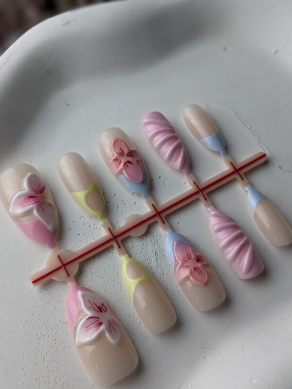 1000057972 Pastel Pink Blue 3D Floral Press-On Nails
