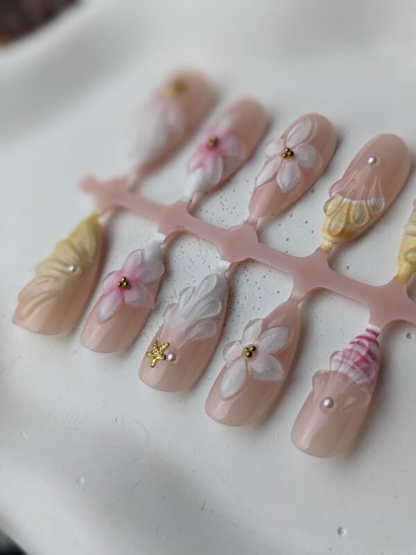 1000057982 Blush Pearl Floral 3D Press-On Nails