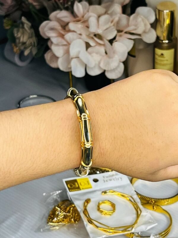 beautiful-gold-tone-cuff-bracelet-04 Beautiful Gold-Tone Cuff Bracelet