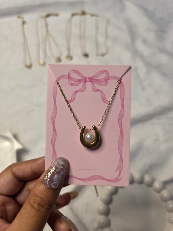 pearl-horseshoe-stainless-steel-pendant-necklace Pearl Horseshoe Stainless Steel Pendant Necklace for Women