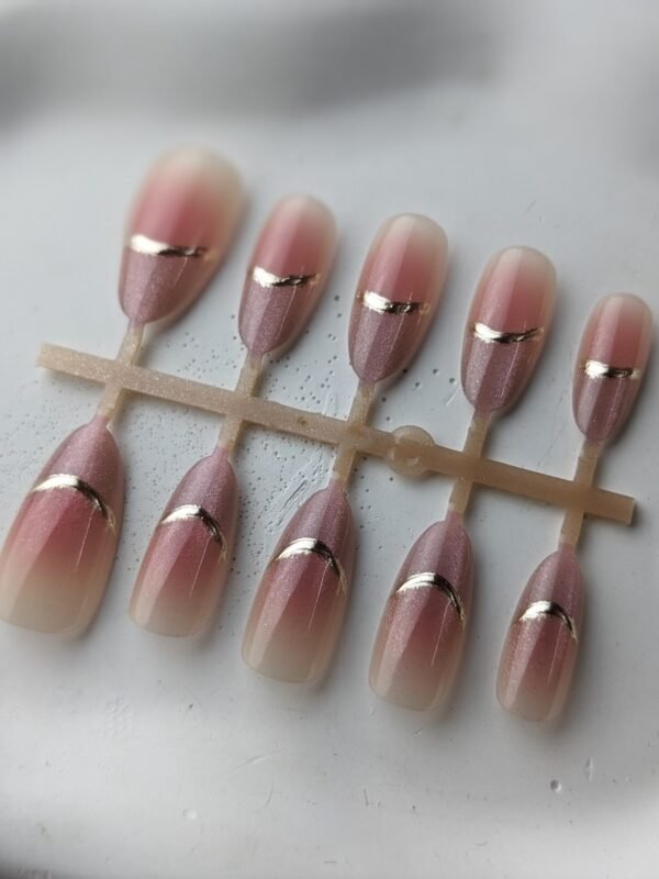 rose-gold-ombre-press-on-nails-02 Rose Gold Ombre Press-On Nails